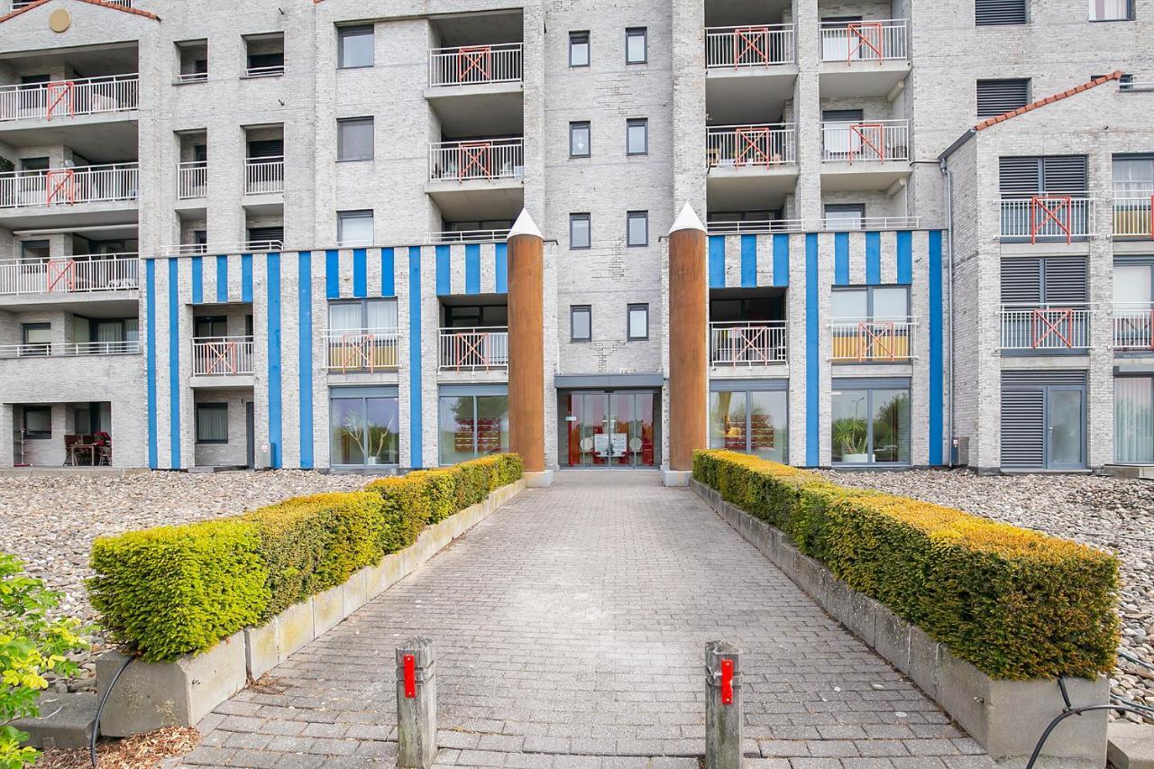 Vakantieappartement met uitzicht op zee én polderlandschap - Port Scaldis 13-112 Breskens Buitenkant foto